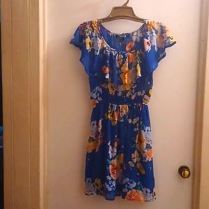 Ladies floral dress FOREVER 21 size small